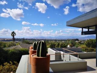 Executive apartment with outstanding view - - 0