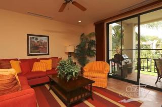 Luxe! Impressively designed 2nd-floor unit in Coco done in red and orange hues - 9