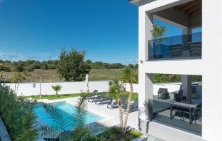 Stunning Home In Stinjan With Wifi - Štinjan - 1