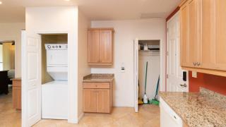 1-Bedroom Near Pool - Coco - 2