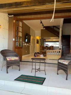 Casa Beira-Mar em Piatã - Praia, Churrasqueira e Excelente Localização em Salvador - 7