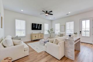 Coastal Villa-1 Block To Beach - Galveston - 7