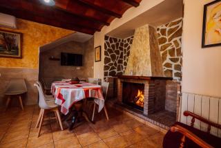 Alojamientos Villa Trinidad - 9