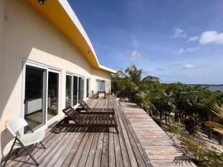 Wonderful Winding Bay - Tarpum Bay - 5