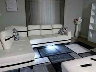 443 beautiful decor with sleeps 8 - Anna - 2