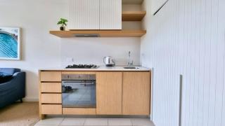 Caulfield Retreat - 8