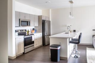 Flexhome Shorewood 1BR A4 with Gym and Balcony - Milwaukee - 3