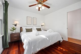 A Pop of Color - 3BD in the Heights w 3 King Beds - Peoria Heights - 8
