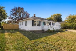 A Pop of Color - 3BD in the Heights w 3 King Beds - Peoria Heights - 7