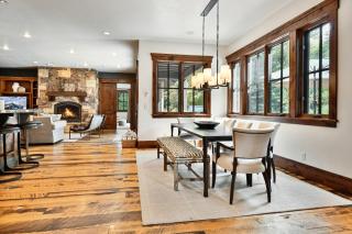 Luxury Home: Hot Tub, Large Kitchen, Pool Table, 5 Fireplaces, Near Canyons Village - 2