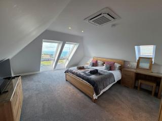 Camelot House 1 Bed Duplex Sea View Cabrio Balcony - 2