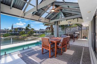 Luxury Waterside Oasis - Gold Coast - 9