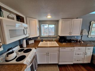 Ocean Cabin 23 With Private Hot Tub Honeymoon - Smith River - 9