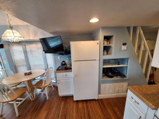 Ocean Cabin 23 With Private Hot Tub Honeymoon - Smith River - 1