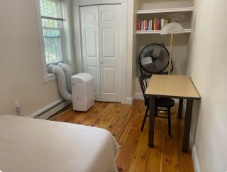 Charming two-bedroom in Boston - Boston - 3