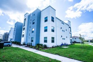 Comfortable 2BR Condo w/ Lake Views - Kissimmee - 0