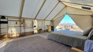Cozy Mountain View Glamping Tent - 8