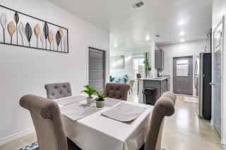 Newly Built Home 2 Mi to Dtwn Temple! - 1