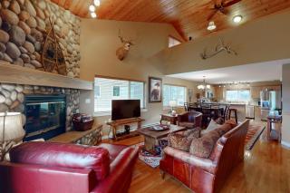 Mountain Meadow Retreat - Big Sky - 8