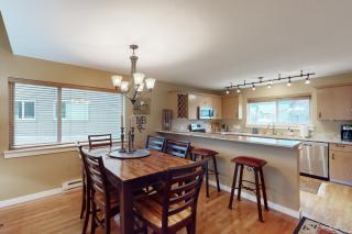 Mountain Meadow Retreat - Big Sky - 6