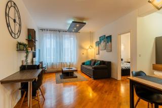 Flexible SelfCheckIns 115 - Zagreb - Bedroom - Loggia - Zagreb - 0