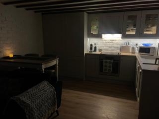 The Cosy Cottage - 8