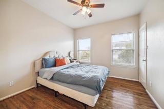 3BR 3Ba Home l Spacious l Walkable l Washington Ave - 8