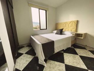 Vacacional, Casa ideal cerca a zona turística - Medellín - 1