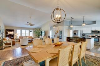 Laid-Back Luxury Home with Pool Near Bowmans Beach - Sanibel - 4