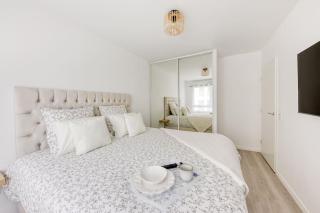 Appartement Moderne T2 Proche PARIS Parking - 7