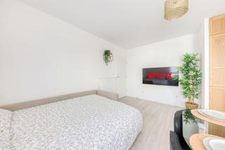 Appartement Moderne T2 Proche PARIS Parking - 3