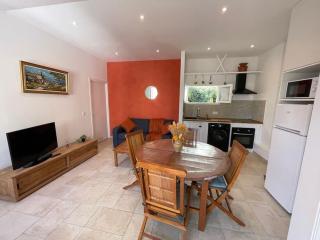 Le Village - cosy flat 5 min walk away from sea - 2