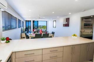 Dolphin Court - 4 BR Apartment with Pool - Agnes Water - 3