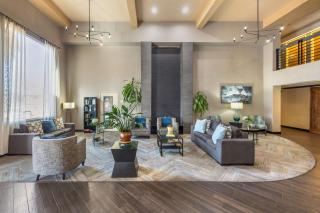 Best Western Plus North Las Vegas Inn & Suites - Las Vegas - 9