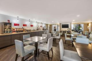 Best Western Plus North Las Vegas Inn & Suites - Las Vegas - 2