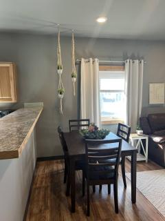 Cozy 2-bedroom Retreat In Town - Fairbanks - 1