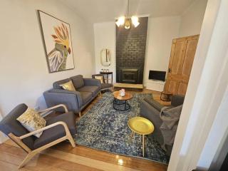 RoseIris Cottage - City Charm in Central West Hobart - - 9