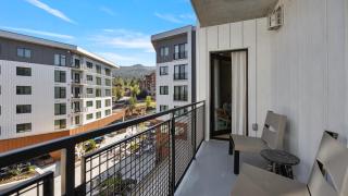 Resort amenities high end luxury, Rooftop pool, Onsite spa and restaurants, Luxury 2BR Condo - Park City - 7