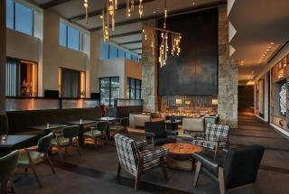 Resort amenities high end luxury, Rooftop pool, Onsite spa and restaurants, Luxury Hotel Room - Park City - 8