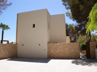 Charming villa with sea views - Cala Llenya - 5