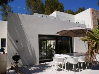 Charming villa with sea views - Cala Llenya - 4