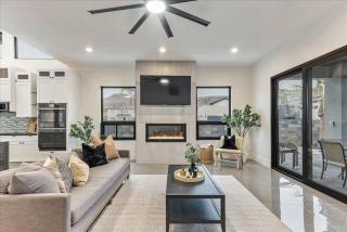 By Sand Hollow Rooftop Patio & Private Hot Tub - Hurricane - 9