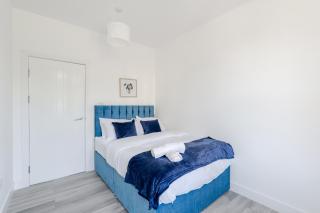 Cozy Downtown Apartment - 9