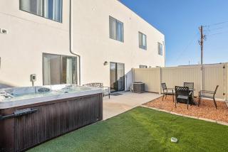 Private Hot Tub Fenced Backyard & Pet Friendly - Kanab - 4