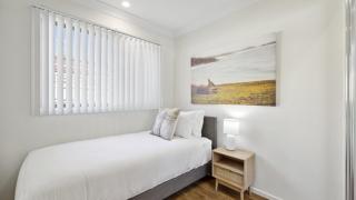 Sunset Palms & Studio - Stylish abode, near beach - Coffs Harbour - 3