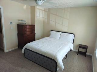 Spacious Townhome - Raleigh - 6