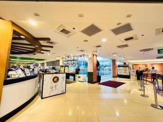 Budget Accommodation at Ace Suites by the Famous Indoor Water Spa - Manila - 4