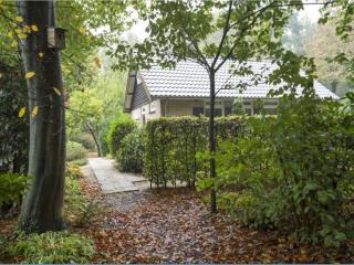 Holiday home in Mook near town center - 0