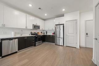 Stunning Nulu 1BR of CozySuites 08 - Louisville - 2