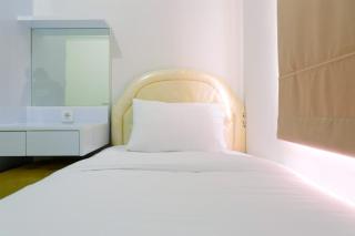 Clean 2BR Apartment at 12th Floor Springlake Summarecon Bekasi By Travelio - Bekasi - 1